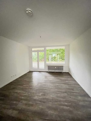 3-Zimmer-Wohnung - Großzügig geschnitten - Erdgeschoss - Balkon - Einbauküche!