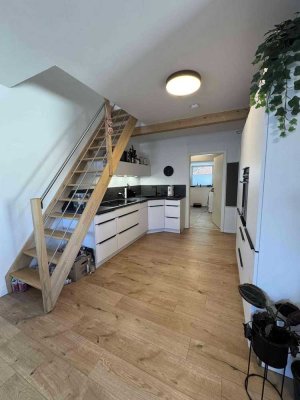 Zeitgemäßes Wohnen auf zwei Ebenen – Neubau Maisonettewohnung