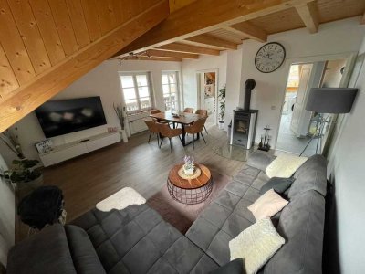 Schöne 3-Zimmer-Wohnung mit EBK und Balkon in Adelzhausen