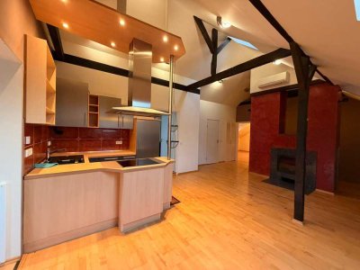 Eigener Garten, Spielplatz, Stellplatz, EBK, Kamin, Klimaanlage