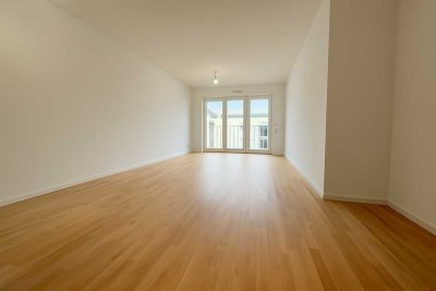Erstbezug gehobene 2-ZKDB, 2x Balkon, Domblick & TG-Platz in bester Lage