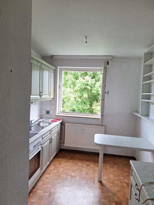 550 € - 76 m² - 3.0 Zi.