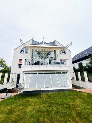 Architektenvilla in Schiffs-Optik mit Blick auf Köln