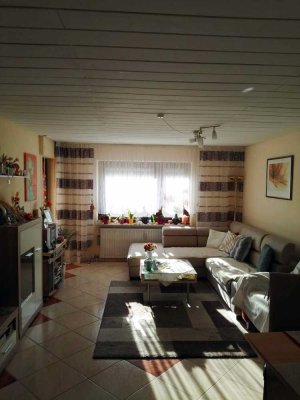 3-Zimmer Wohnung mit EBK, Balkon, Keller und Stellplatz in Markgröningen