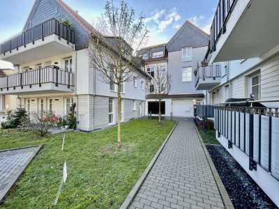 Helle & gepflegte 2 Zimmerwohnung mit EBK und TG Stellplatz in Wehen!