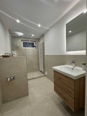 ERSTBEZUG nach Renovierung: ruhige, modernisierte 1-Zimmer Wohnung am Ammersee