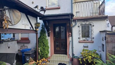 KEINE KÄUFERPROVISION!! HEISS BEGEHRT!! Freistehendes EFH mit Hof und Garage in Flörsheim am Main