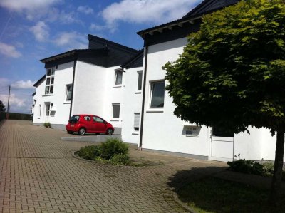 Barrierefreie schöne Wohnung im 1.OG