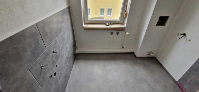 Frisch renovierte, kleine 4 R - Wohnung
