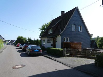 Kreuztal-Buschhütten: freistehendes Einfamilienhaus