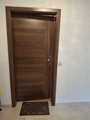 Helle 2-Zimmer Wg mit Loggia + 20 m2 Hobbyraum mit Garagestellplatz in Ampfing