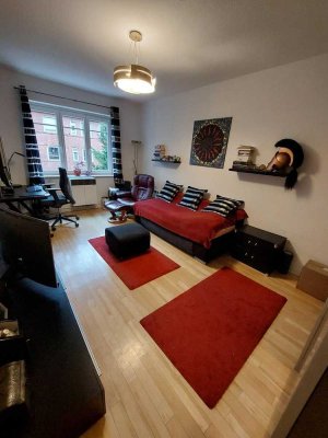 Unvermietete helle Wohnung in Barmbek-Nord direkt vom Eigentümer