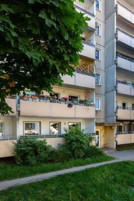 Aktuelle Renovierung einer schönen 3-Zimmer-Wohnung mit Balkon!