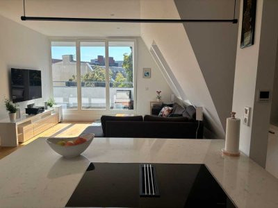 Lichtdurchflutetes Penthouse direkt am Lietzensee