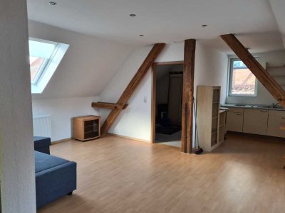 Schöne helle zwei Zimmerwohnung