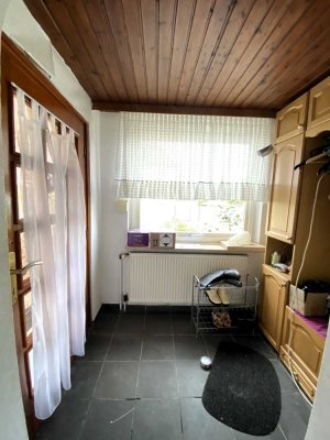 Mehrgenerationenhaus mit drei Wohneinheiten, großem Garten und Potenzial