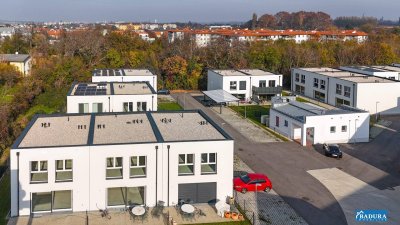 Eckreihenhaus mit feinem Garten I 2 Stellplätze I Übernahme sofort möglich I Provisionsfrei