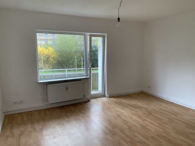 Lübeck St. Gertrud - modernisierte 3-Zimmer-Wohnung mit Süd-West-Balkon!
