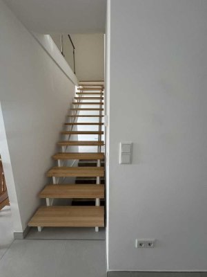 Charmantes Einfamilienhaus mit Garten und Garage