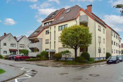 Modernisierte Maisonette 3 Zi. Wohnung, 2 Bäder, 2 Schlafzimmer, EBK, sonniger Balkon, TG Stell.