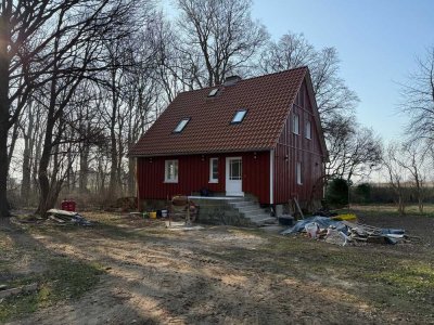 liebevoll kernsaniertes Einfamilienhaus in Waldlage sucht naturliebe Bewohner
