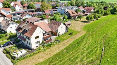 VIEL SONNE - VIEL LICHT - VIEL GRÜN: 3-4 FAM.HAUS GR. SCHEUNE UND FREIZEIT- UND GARTENGRUNDSTÜCK