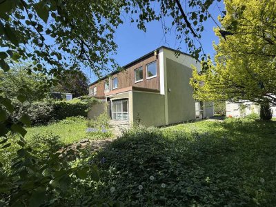 Familienfreundliche, gepflegte DHH mit großem Garten und schönem Grundriss