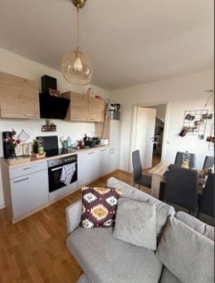 Verkehrsgünstig gelegene 2 Zimmer Wohnung im 4.Stock in Döbling, ohne Lift!, befristet vermietet bis Juli 2027