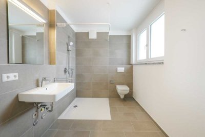 Genussvolles Wohnen mit lichtdurchfluteten Räumen, Designer-Küche & großzügiger Loggia