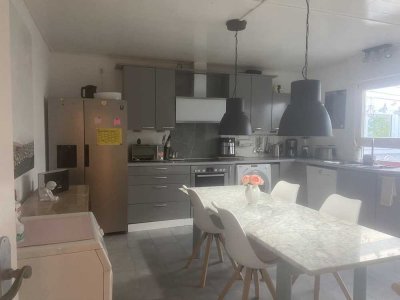 Vollständig renovierte 3-Zimmer-Terrassenwohnung mit Balkon und EBK in Leinach