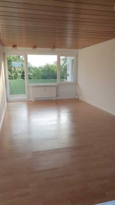 Frisch renovierte 3-Zimmer-Wohnung mit Einbauküche & 2 Balkonen in Mosbach – Ruhige Lage & Top!