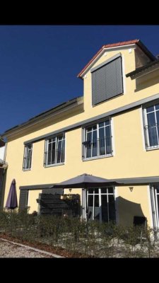 All inclusive Wohnen in luxuriös komplett möblierten 2-Zimmer-Appartements