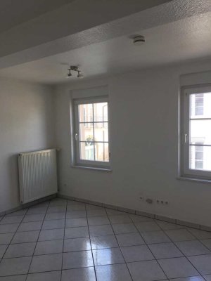 Gepflegte 2-Zimmer-Wohnung mit EBK in Wörrstadt