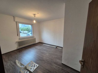 Ruhige 2,5-Zimmer Wohnung in Solingen-Gräfrath mit eigenem Eingang