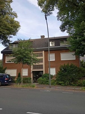 2-Zimmer-Dachgeschosswohnung mit Terrasse und Tiefgarage Im Dortmund Süden