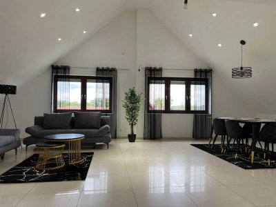 Neuwertige 4,5-Raum-Wohnung mit Balkon und Einbauküche in Alfdorf
