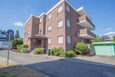 Stilvolle und geräumige Maisonettewohnung mit Garten
in ruhiger und zentraler Lage von Kleinenbroic