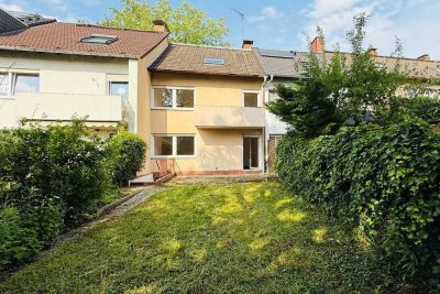 Familienfreundliches Mittelhaus mit schönem Garten in Frankfurt-Berkersheim