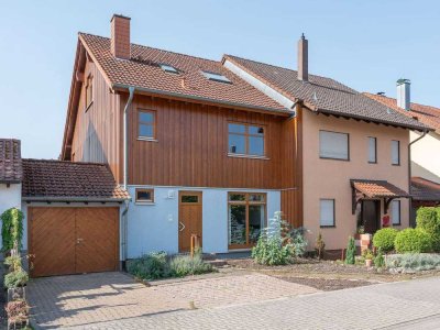 Attraktive Doppelhaushälfte in bester Lage von Plankstadt – Nachhaltig gebaut, großzügig geschnitten