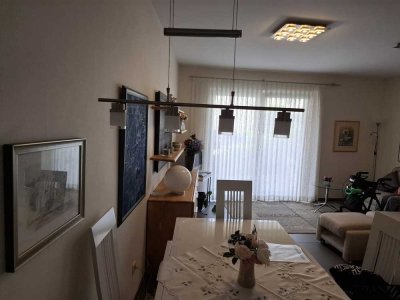 2 Zimmer Erdgeschoss Wohnung mit Terrasse in  zentraler Lage