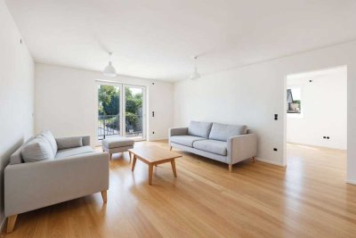 HEGERICH: Erstbezug - Lichtdurchflutete Neubauwohnung mit Aufzug und Balkon