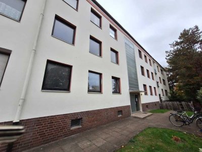 4 Zimmer Wohnung mit Balkon in ruhiger Lage