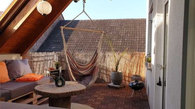 Modernisierte Wohnung mit drei Zimmern und Terrasse in Königshofen