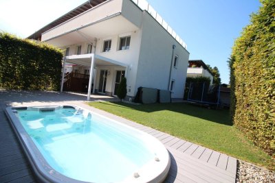 ECK-REIHENHAUS MIT POOL UND VOLLKELLER! SOFORT ZU BEZIEHEN!