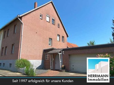 Großzügige Doppelhaushälfte mit 2 Wohneinheiten in sehr ruhiger Lage