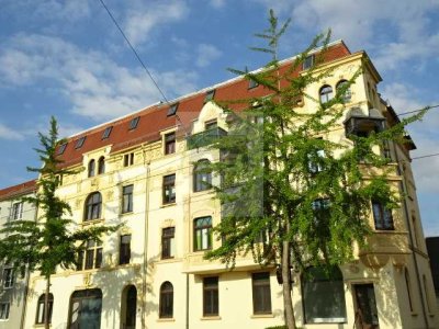 Für WG + Pärchen ideal mit Wohnküche & Balkon