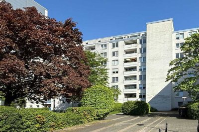 Ganz oben angekommen - 2-Zimmer-Wohnung in Köln-Neubrück mit Blick bis zum Dom