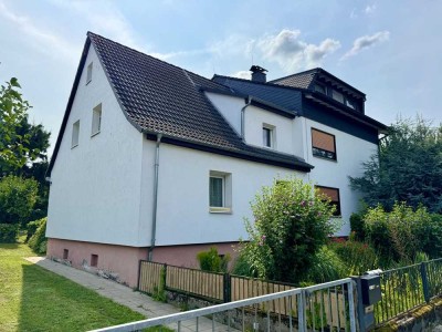 Einfamilienhaus mit großem Garten
- mit Sanierungsbedarf und viel Potenzial -