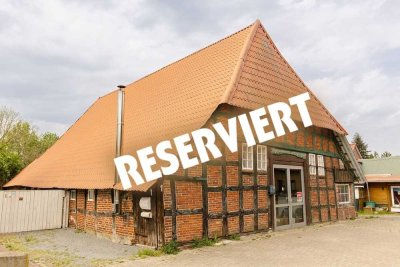 RESERVIERT: Ein Zuhause mit Seele - Fachwerkcharme, Gartenglück & sichere Einnahmen unter einem Dach