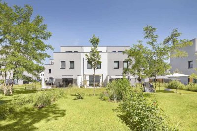 Dämeritzer Ufer - Reihenhaus mit großem Garten, Parkett, EBK und Dachterrasse